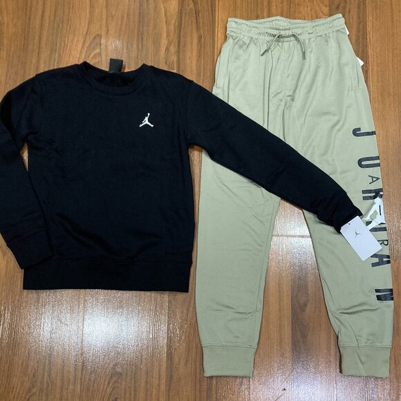 Nike Air Jordan Youth Boy Sweater PANTS Tracksuit Size 10-12 (M) New - Picture 1 of 5